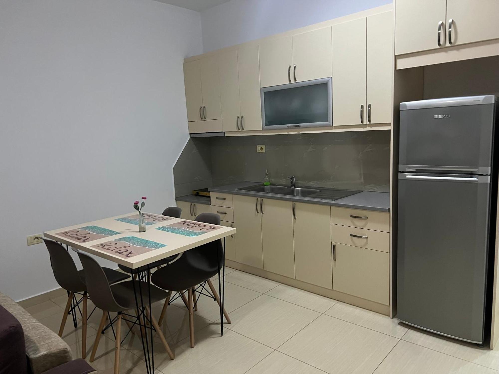 Apartments Sadiku With Sea View Sarandë Esterno foto